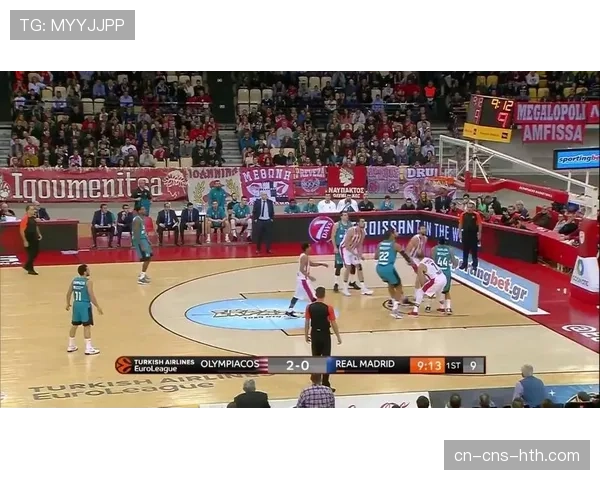 独行侠主场球迷高呼MVP,东契奇赛后向观众致意